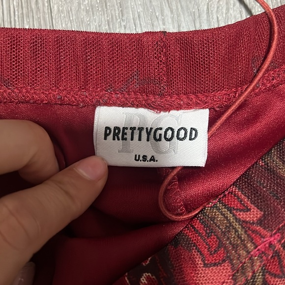 Pretty good dress - Picture 2 of 3